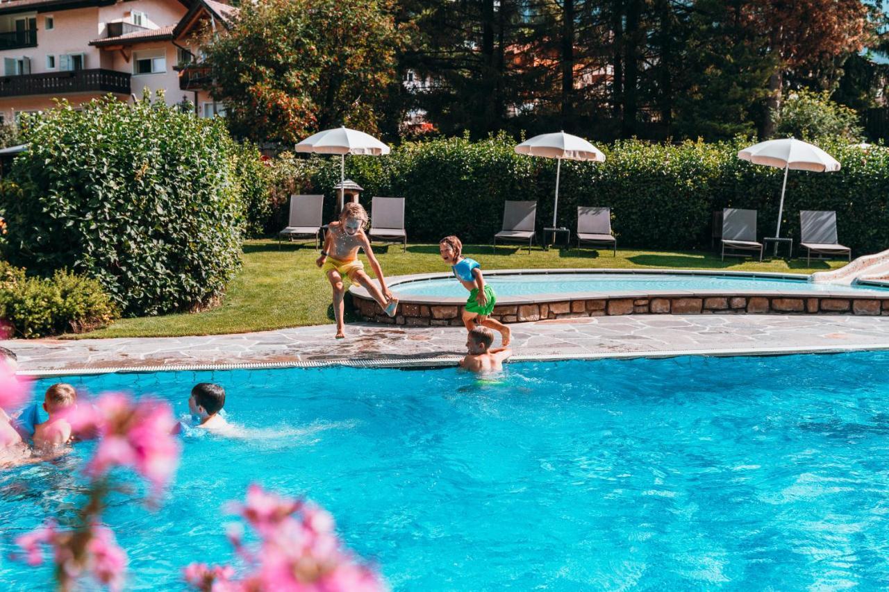 Family Hotel Posta Santa Cristina Val Gardena Exterior foto